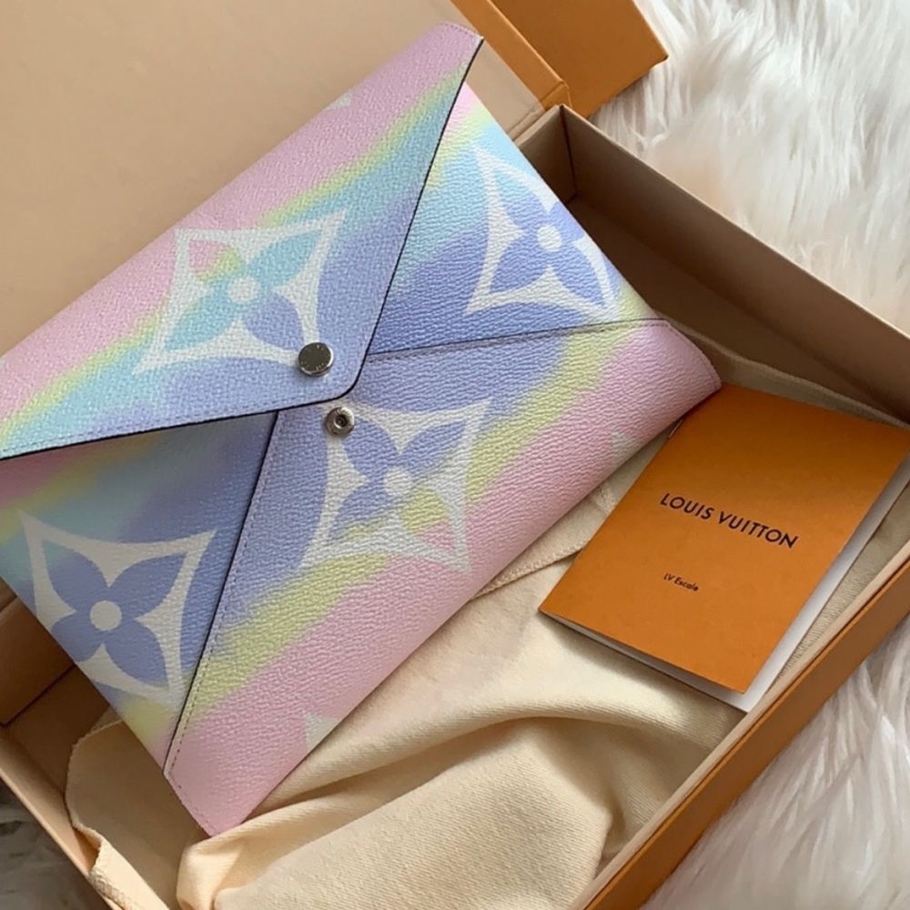 Louis Vuitton Kirigami pouch